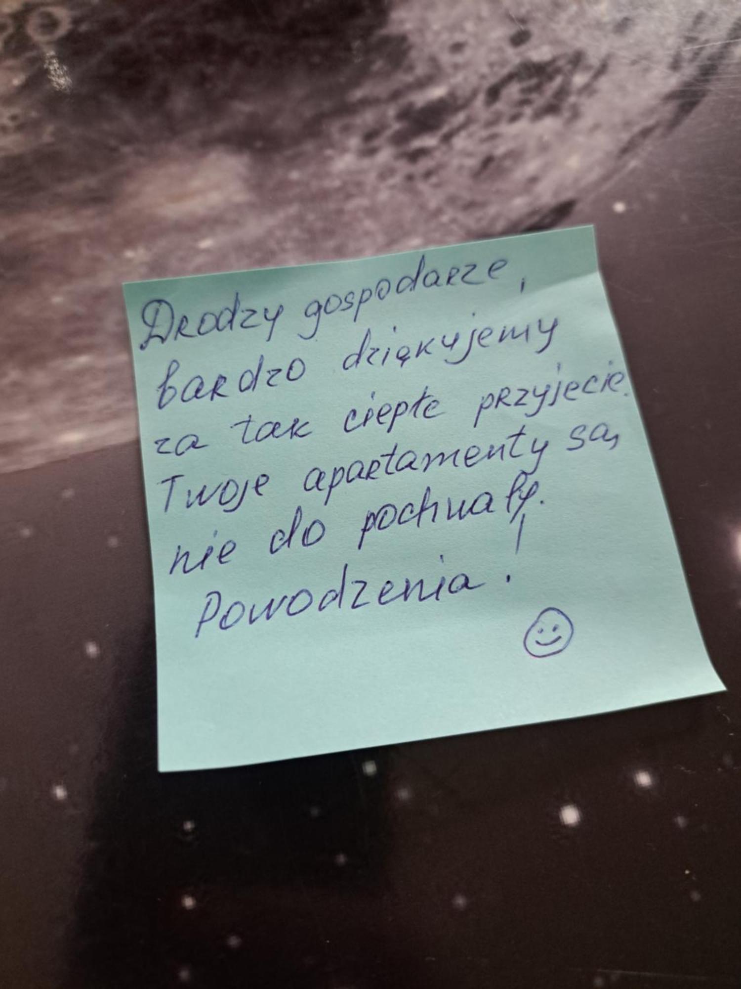 Gryfny Grubiorz Leilighet Katowice Eksteriør bilde